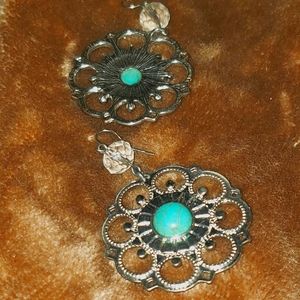 Dangle flower earrings